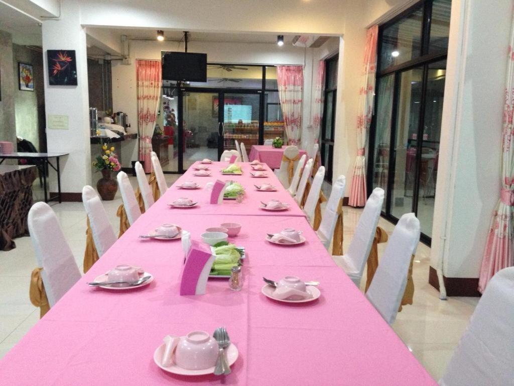 Pornsiri Hotel Sisaket Exterior photo